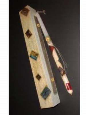 χειροποίητη ρετρό λαμπάδα αντικέ κρακελέ με γραμματόσημα με λινάτσα φιόγκο ξύλινο κουμπί ασορτί ξύλινο κουτί