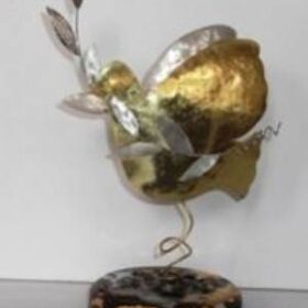 Χειροποίητο Σφυρήλατο Περιστέρι Μπρούτζος Αρζαντό Με κλαδί Ελιάς Σε ξύλινη Βάση Με Φύλλο Χρυσό Και Ασήμι Υγρό Γυαλί Ημιπολύτιμους Λίθους 25 Χ 14 