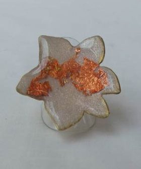 Δαχτυλίδι ορειχάλκινο λουλούδι σταρ σμάλτο φύλλα χρυσού υγρό γυαλί 4 εκ