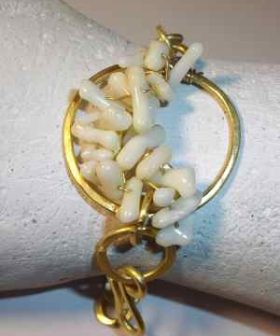 Χειροποίητο βραχιόλι σφυρήλατο μπρούτζο κοράλλια handmade bracelet coral